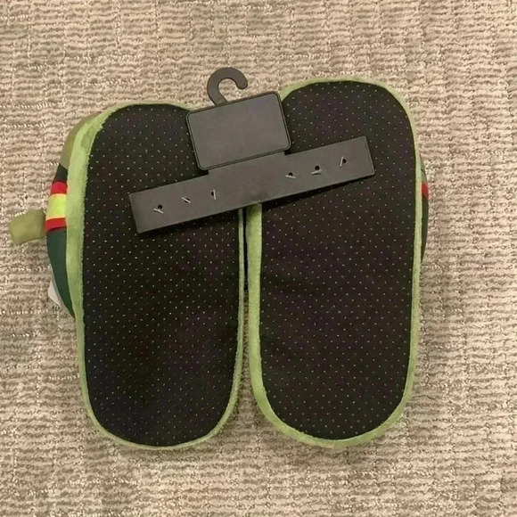 Bioworld Star Wars Mandalorian Slippers - Picture 6 of 6